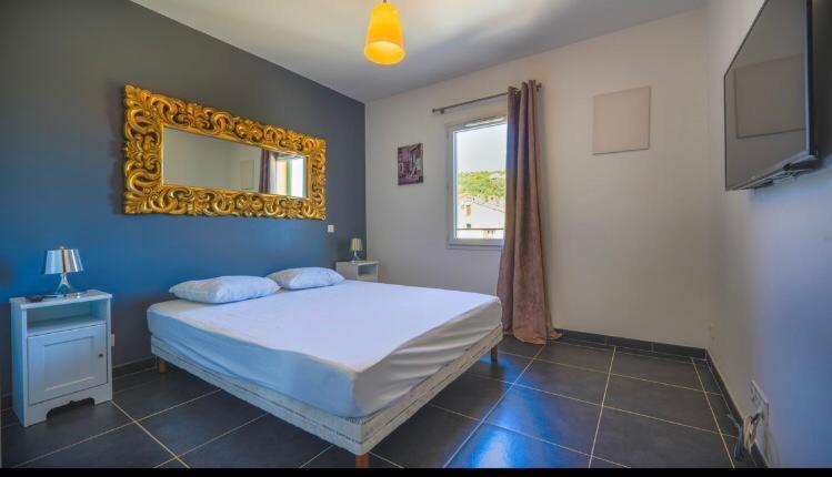 Chez Pasqua ! Appartement Spacieux Avec Terrasse 2 Chambres 6 Couchages En Rooftop Л'Иль-Рус Экстерьер фото