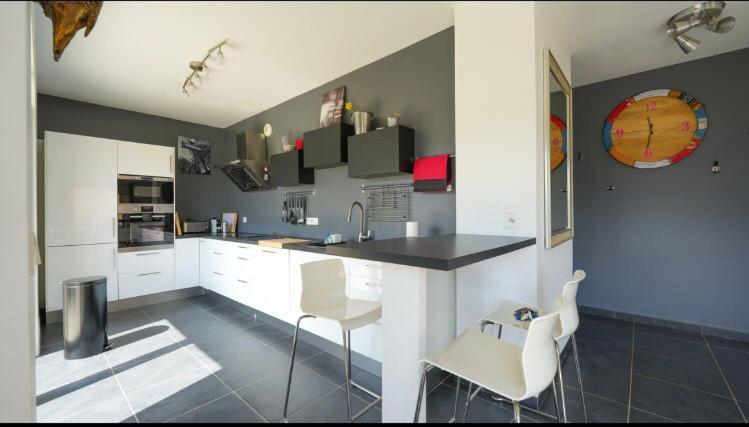 Chez Pasqua ! Appartement Spacieux Avec Terrasse 2 Chambres 6 Couchages En Rooftop Л'Иль-Рус Экстерьер фото